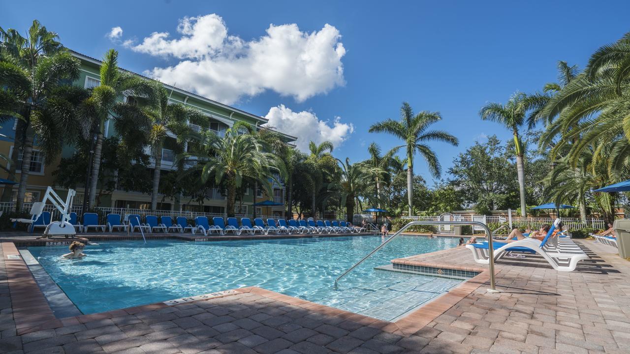 Mizner Place At Weston Town Center, Fort Lauderdale Exterior photo